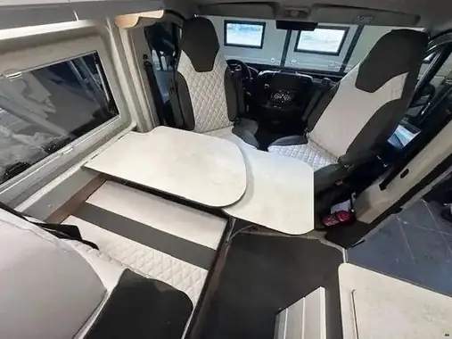 Salón comedor modular convertible en cama matrimonio viscoelástica